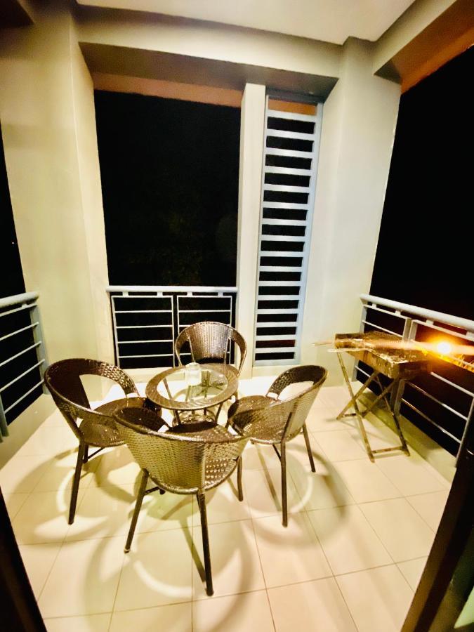 Faizal Madhi Homestay Kuching Dış mekan fotoğraf