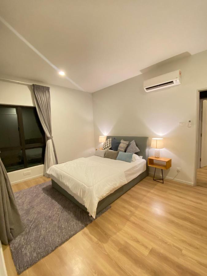Faizal Madhi Homestay Kuching Dış mekan fotoğraf